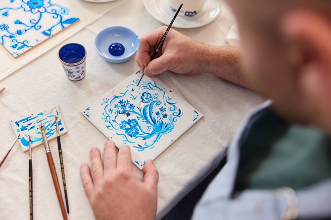 Amsterdam Traditional Dutch Blue Tile Painting Workshop - Meeting at Oudeschans 17, Then Staying Put