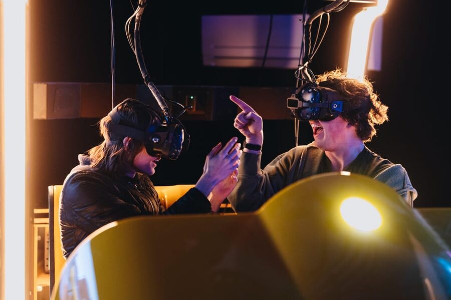 Amsterdam: Ultimate VR Experience: 60 minutes - Token Games After Your Main Session: VR Rollercoasters, Escape Rooms, and Races