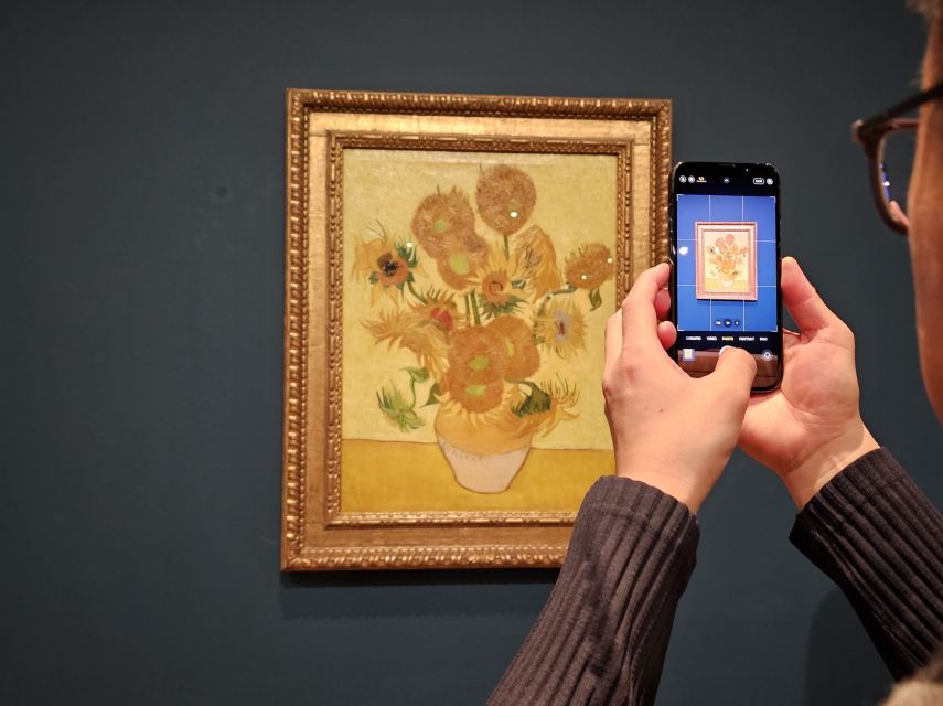 Amsterdam: Van Gogh Museum Guided Tour - Meeting up by Cobra Café and finding your orange umbrella fast