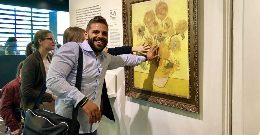 Amsterdam: Van Gogh Museum Masterpieces Tour up to 8 guests - The 2.5-hour flow: a quick start, then focused museum time