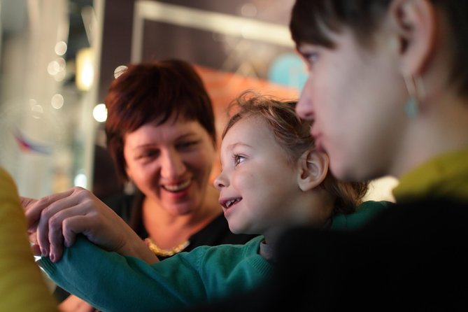 Amsterdam Van Gogh Museum Private Tour for Kids & Families - Key things you should know before you go