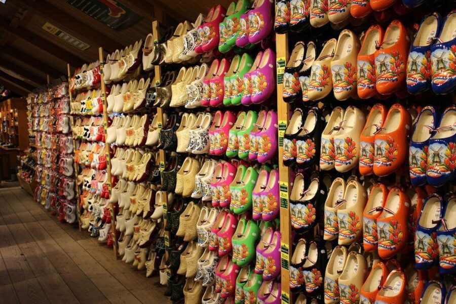 Amsterdam: Volendam, Windmill, and Cheese Farm Private Tour - FAQ