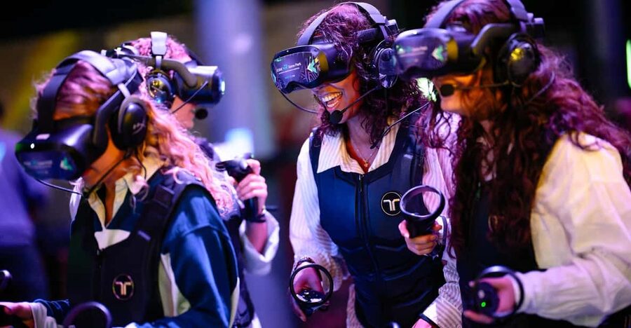 Amsterdam: VR Game Park Free-Roaming Experience - Picking your game: zombies, pirates, or Ghost Patrol for kids