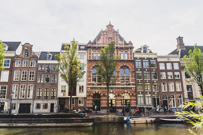 Amsterdam Walking Tour with Cheese Tasting - Finishing at Old Amsterdam: the cheese tasting part you should plan around