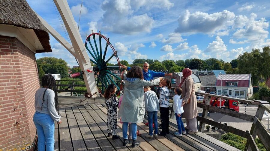 Amsterdam: Windmill Guided Tour - Group Size, Guide Quality, and How the Tour Feels