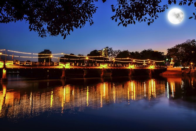 Amsterdam Wine and Cheese Evening Cruise - Should you book this Amsterdam wine and cheese evening cruise?