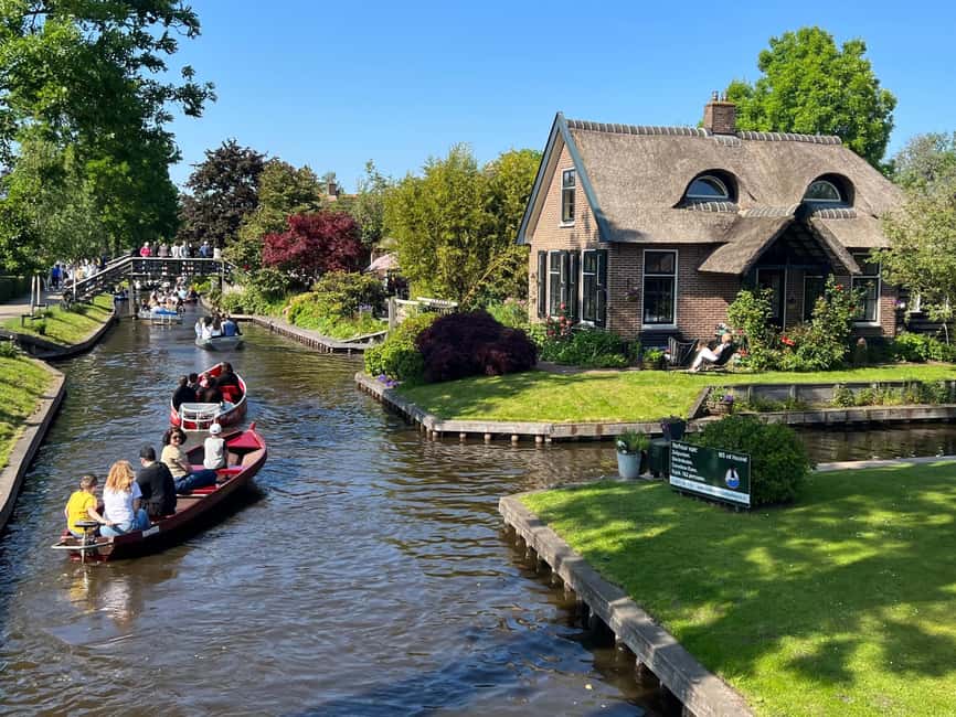 Amsterdam: Zaanse Schans and Giethoorn Guided Combo Tour - Zaanse Schans: windmills, cobbled streets, and 90 minutes of Dutch everyday life