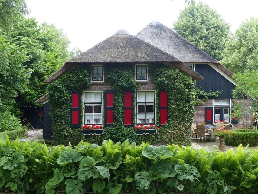Amsterdam: Zaanse Schans and Giethoorn Guided Combo Tour - Walking Giethoorn village: bridges, photo stops, and where your time matters