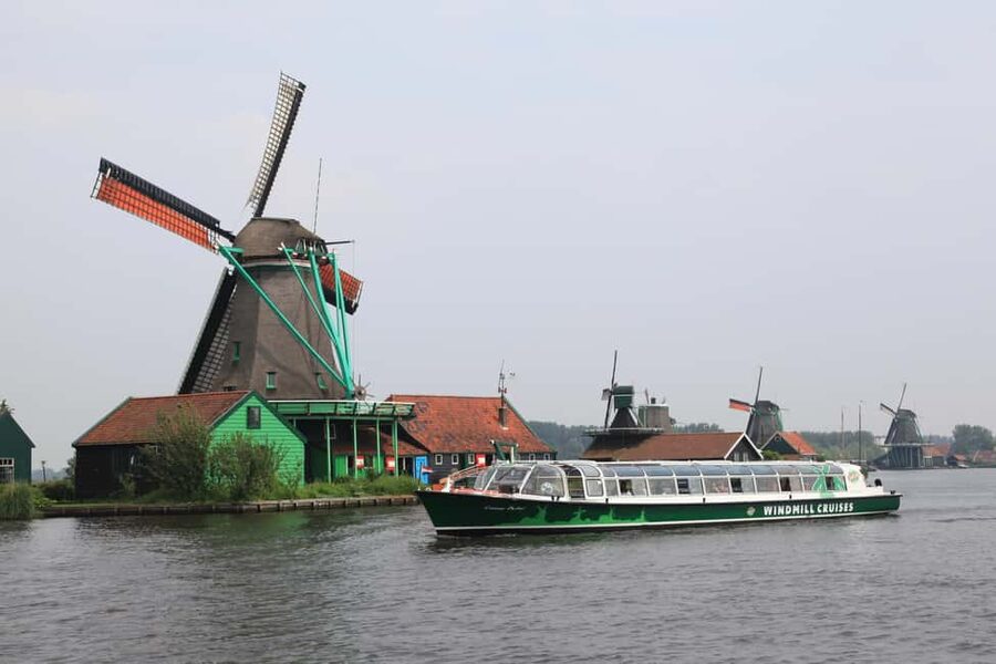 Amsterdam: Zaanse Schans, Marken, Volendam, & Edam Day Tour - Cheese Time in Volendam and Edam: What You Learn, Not Just What You Taste