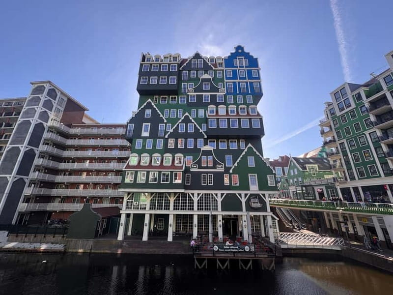 Amsterdam: Zaanse Schans Windmills & Zaandam E-Bike Tour - NDSM Werf on the return: street art with an industrial past
