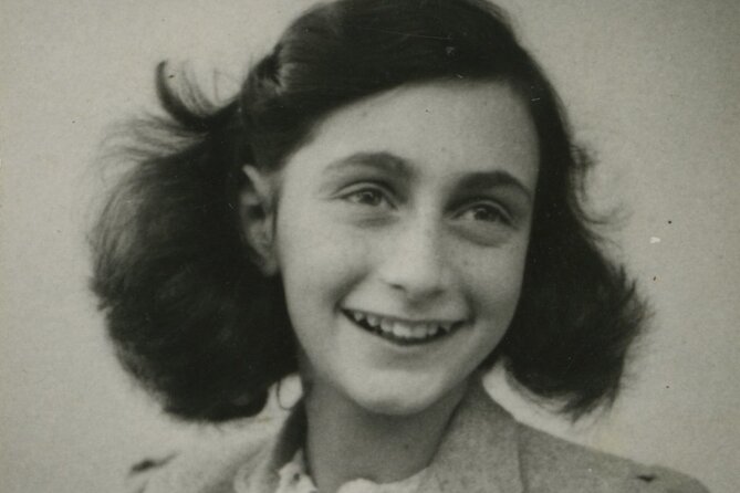 Anne Frank and the Jewish History of Amsterdam Private Tour - Jewish Historical Museum and the synagogues you can see