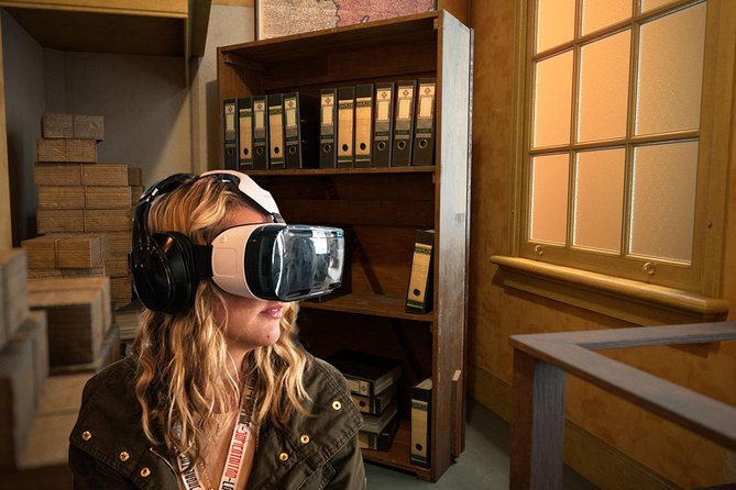 Anne Frank's Last Walk & See Anne Frank House in Virtual Reality - Timing, finding the meeting point, and making the first 10 minutes painless