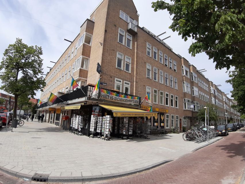 Anne Frank Story & Private 2-Hour Neighborhood Tour - The two-hour structure: a story arc from childhood to hiding