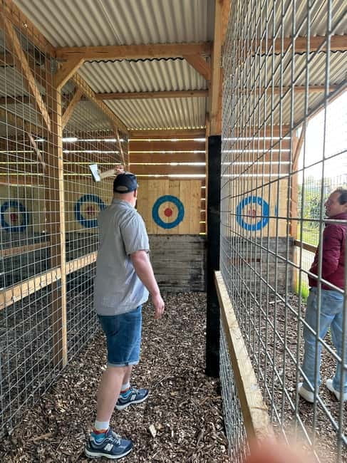 Axe Throwing in Amsterdam: Unleash Your Inner Warrior - Getting started: meeting Loods 2 and settling into the session