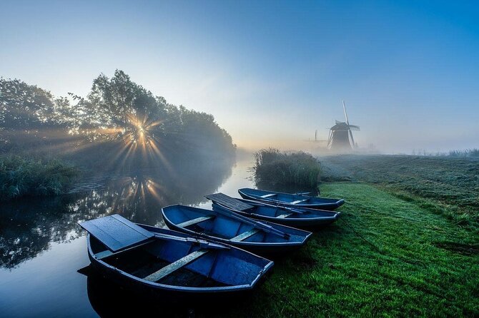 Best of Dutch Countryside: Giethoorn, Windmills, Secret Villages - A long day outside Amsterdam that still feels organized