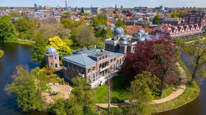 Best of Leiden: Private Walking Tour with a Local - A resident guide style, what it means for your expectations