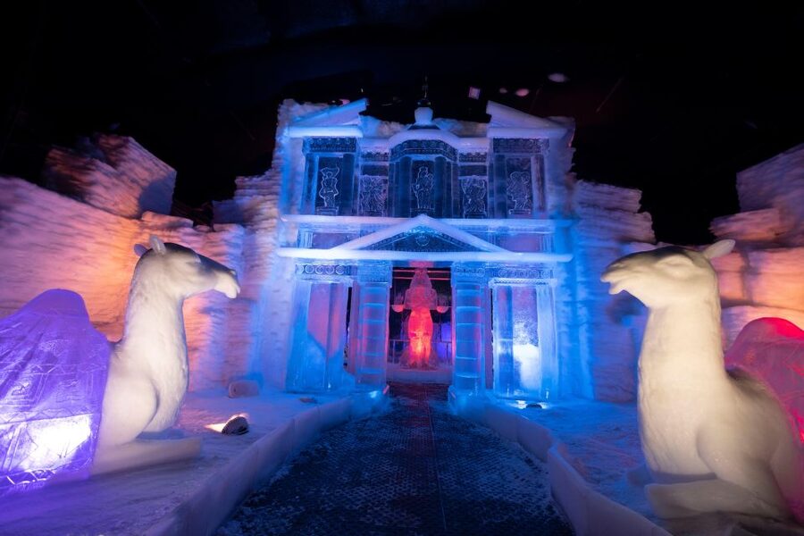 Biddinghuizen: Dutch Ice Sculpture Festival Entry Ticket - Why Biddinghuizen’s ice festival feels like walking onto a film set
