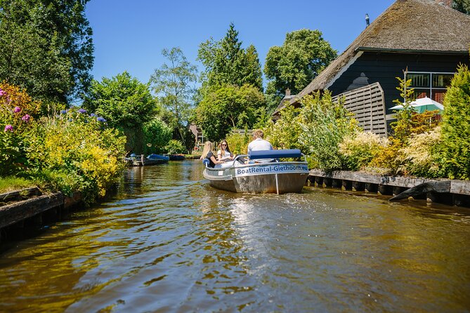 Boat Rental with Steering Wheel and Cushions - On-water comfort, what to bring for cushions and weather