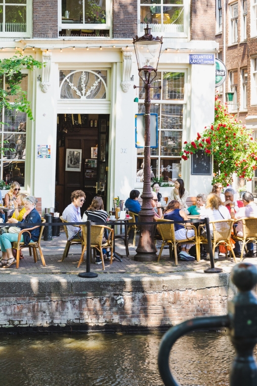 Boutique Dutch Food & History Tour with up to 8 guests only - The history thread: Dutch West India Company, the New York connection, and bitterballen