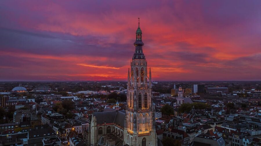 Breda: Highlights tour with local guide - Burgundian Breda street life: where locals linger after the monuments