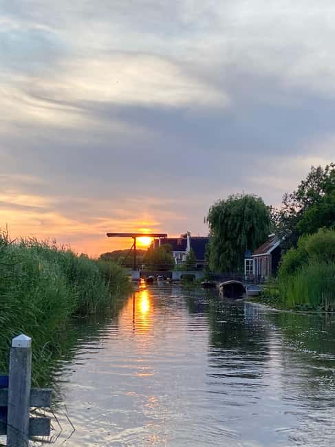 Broek in Waterland: Kayak Rental Close to Amsterdam - Who this kayak rental suits best, and who should skip it