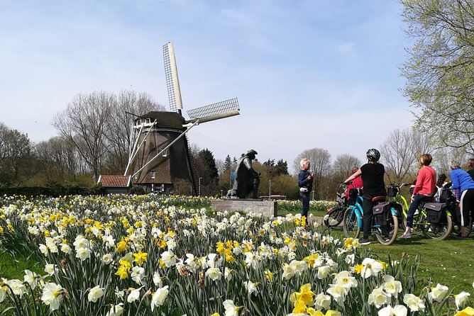 Countryside Bike Tour from Amsterdam: Cheese, Clogs & a Windmill - Irene Hoeve cheese and clogs, what you taste and what you see