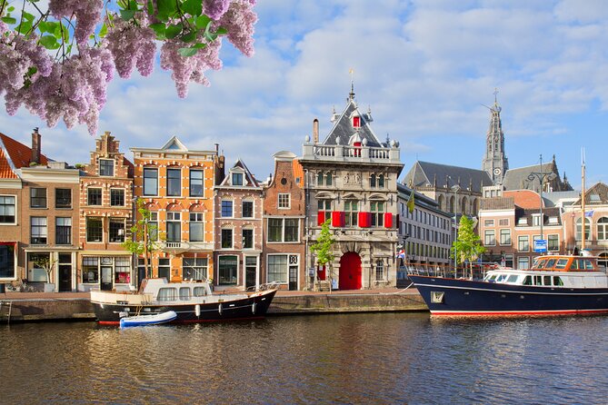 Cultural and Historical Audio guided walking tour Tour of Haarlem - Start at Kruisweg, end on Grote Houtstraat (and why that matters)
