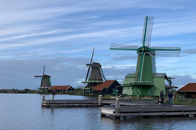 Day Tour Giethoorn, Afsluitdijk and Zaanse Schans with Boat Cruise - Weather reality: when this tour shines and when it may disappoint