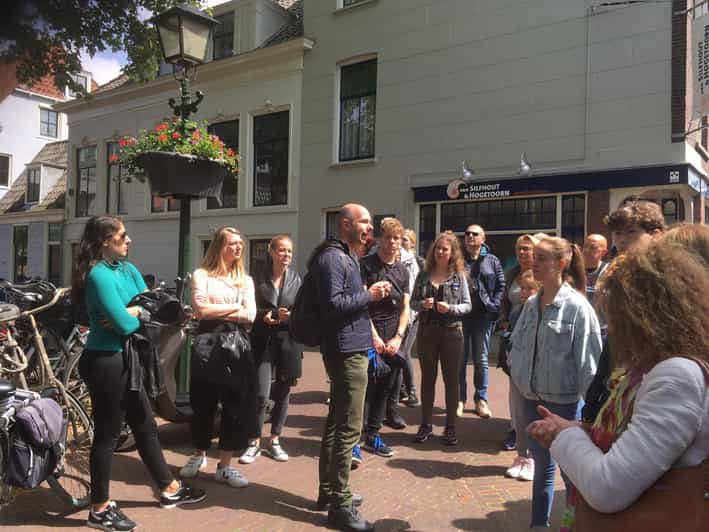 Delft: City Center Walking Tour - Finishing with Delft’s old center back near Nieuwe Kerk
