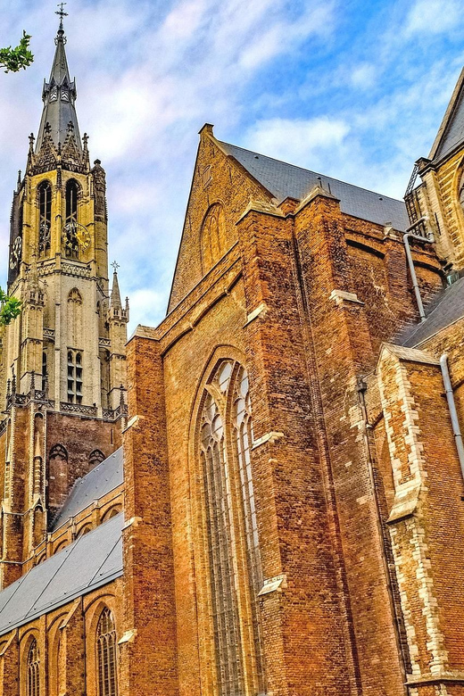 Delft: City Center Walking Tour - Guide style that makes the stories click, from Frans to Astride