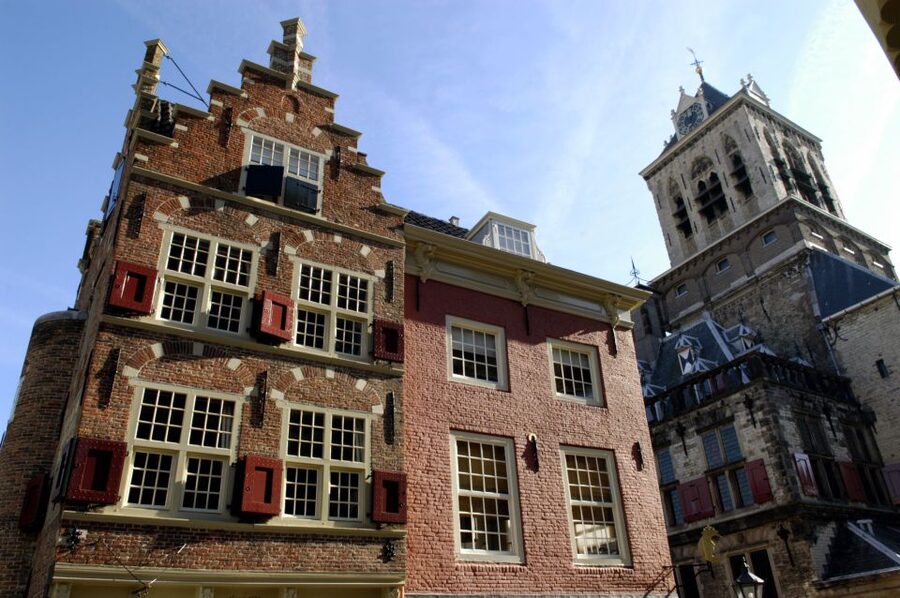Delft: Guided Walking Tour - Old Town Delft Streets and the Vermeer Angle That Makes Sense