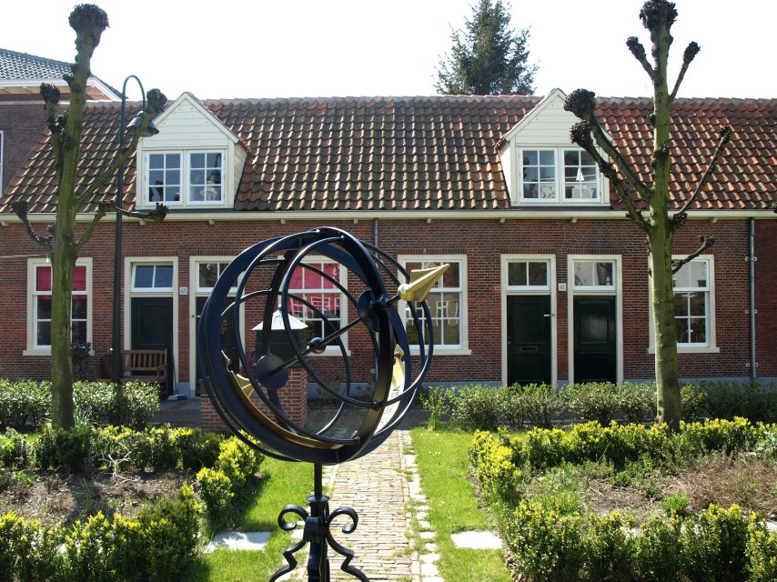Delft: Guided Walking Tour - Agnetapark Break: Where the Town Lets You Breathe