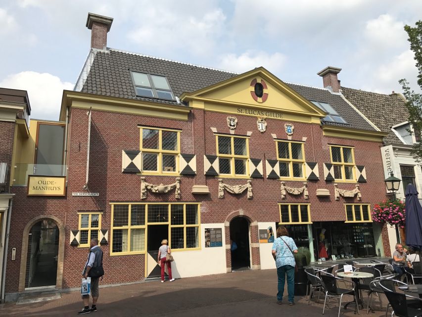 Delft: Vermeer Centrum Delft Museum Entry Ticket - Gift shop and wrap-up: small ending, tidy flow