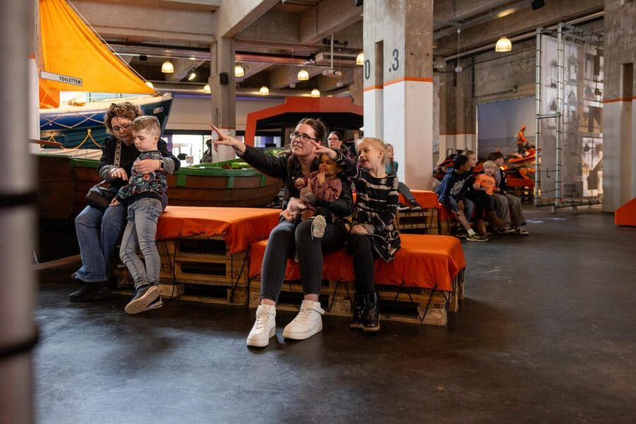Den Helder: Rescue Museum Entry Ticket - Your one-day plan: VR rescue mission, wind tunnel, Morse code