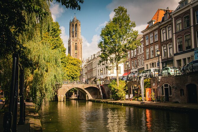 Discover Our Utrecht: Limited Group Size + Optional Extras - Entering Utrecht’s Canal World, Starting at Manneken Pis