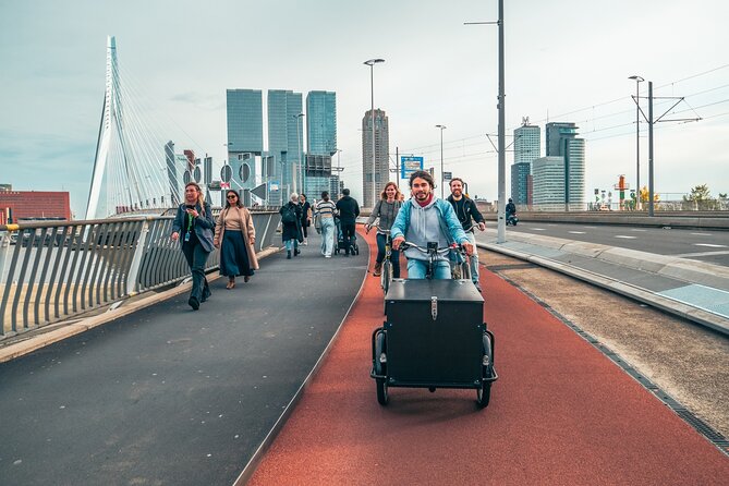 Discover Rotterdam: Classic Highlights Bike Tour with a Local - Stop 5: Oude Binnenweg, Rotterdam’s older shopping street break