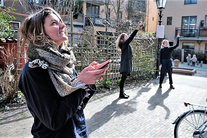 Discover the best spots in Rotterdam with Outside Escape - A smartphone city game that beats a checklist tour