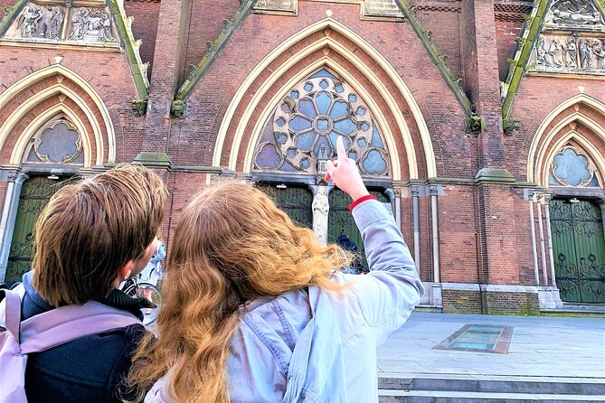 Discover The Hague's scenic courtyards in an Outside Escape game! - Outside Escape in The Hague: why courtyards are the real star
