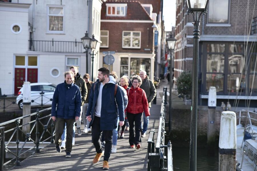 Dordrecht: Highlights and Hidden Gems Walking Tour - Pace, what to bring, and how to enjoy it without rushing