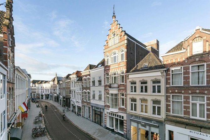 e-Scavenger hunt Den Bosch: Explore the city at your own pace - Your Route, Checkpoint by Checkpoint