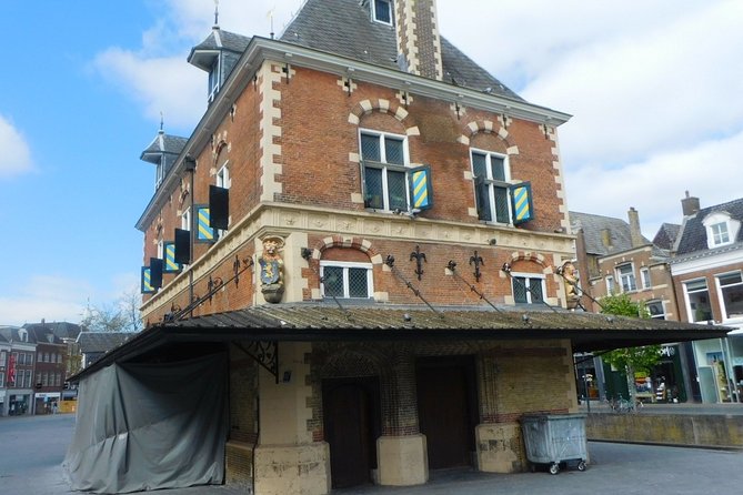 e-Scavenger hunt Leeuwarden: Explore the city at your own pace - Should you book this e-Scavenger hunt in Leeuwarden?