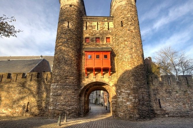 e-Scavenger hunt Maastricht: Explore the city at your own pace - How the app turns Maastricht into a game you control