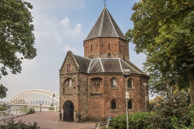 e-Scavenger hunt Nijmegen: Explore the city at your own pace - Your 3-hour Nijmegen route with 18 stops