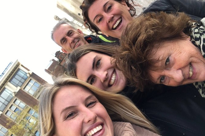 e-Scavenger hunt Utrecht: Explore the city at your own pace - Getting started at Domplein 20, then walking your own loop