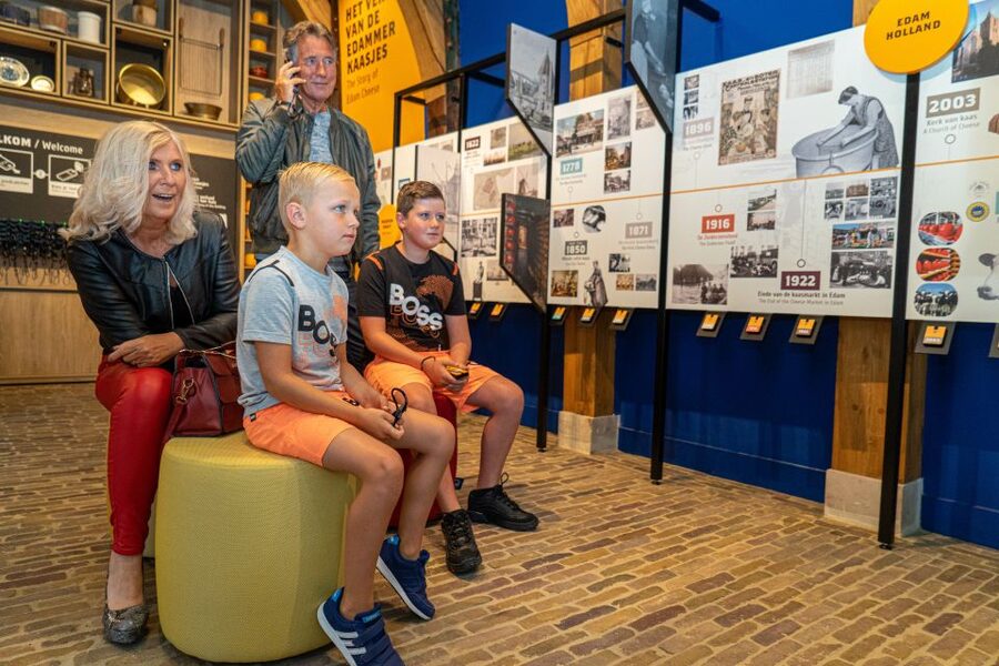Edam: Edam Cheese Museum Entry Ticket - Cheese tasting at the Henri Willig Cheese Farm Store