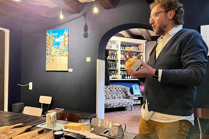 Exclusive Cheese Walk & Dutch Wine Discovery - Walking logistics that matter: pace, stops, and where the tour ends