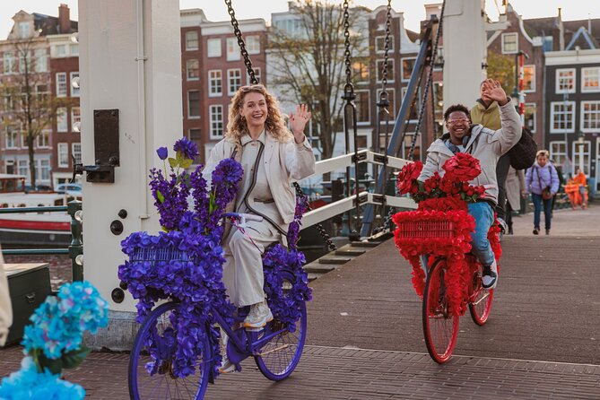 Explore Amsterdam canals on iconic Flower Bikes - Flower Bike comfort tips and a realistic biking check