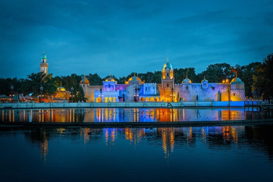 From Amsterdam: Day Trip to Efteling Theme Park with Ticket - Who should book this Efteling day trip from Amsterdam