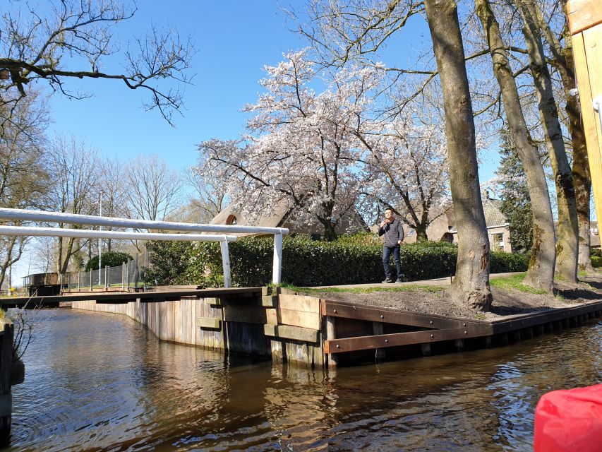 From Amsterdam: Giethoorn Day Trip with Small Electric Boat - The 1-hour small electric boat ride, your hands-on view of the canals