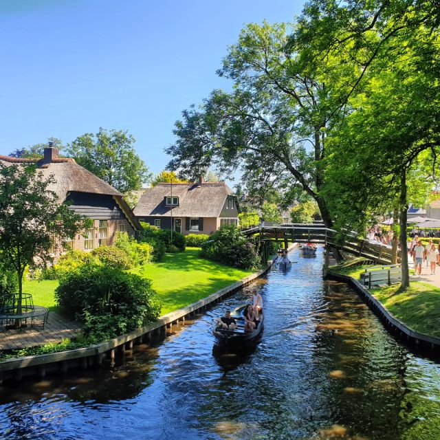 From Amsterdam: Giethoorn Day Trip with Small Electric Boat - Photo stops and bridges, where the village story comes into focus